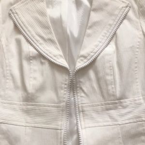 Preowned gorgeous Nanette Lepore blazer jacket
